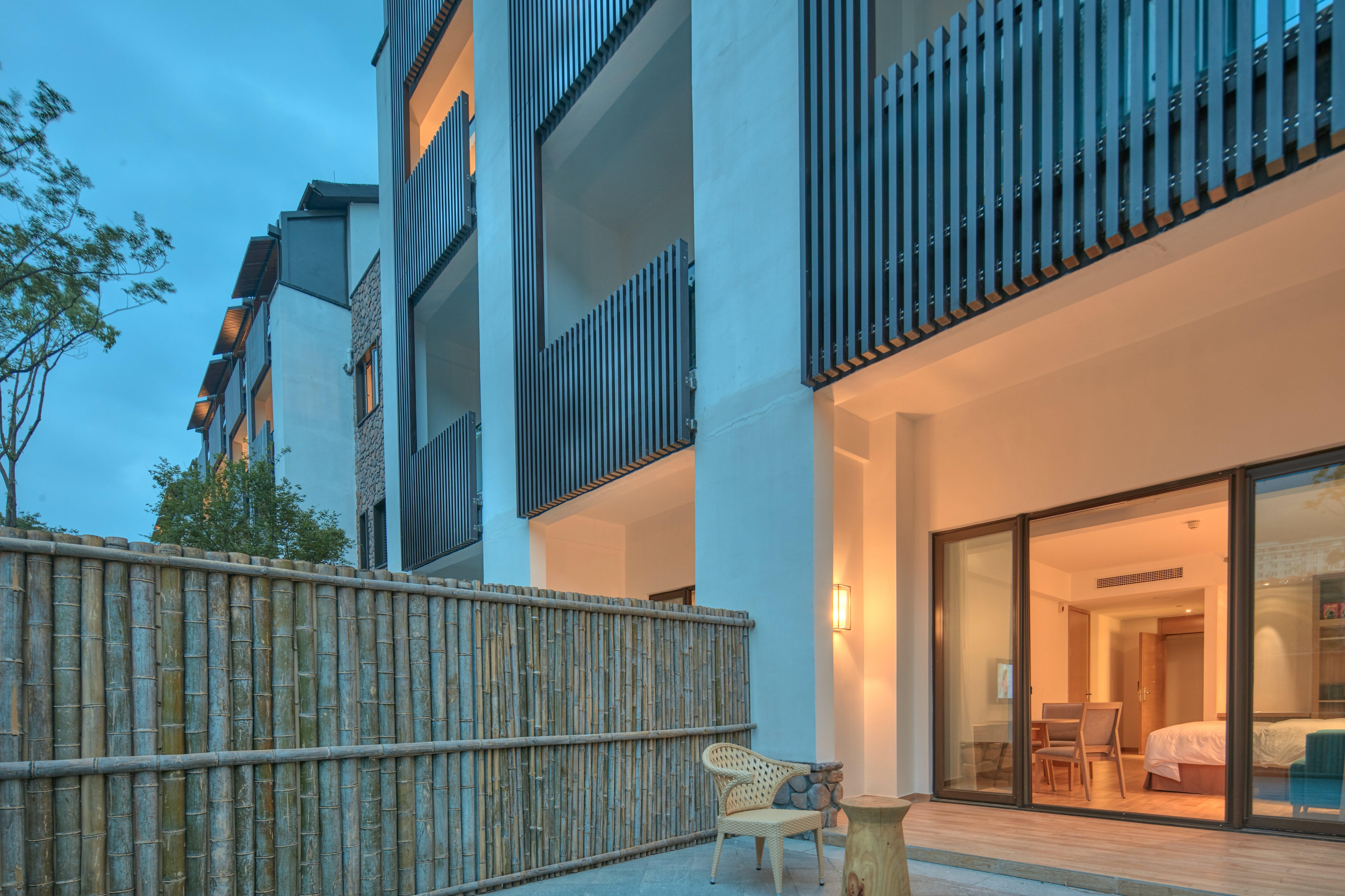 Holiday Inn Express Zhejiang Qianxia Lake By Ihg Qingtian Exterior foto